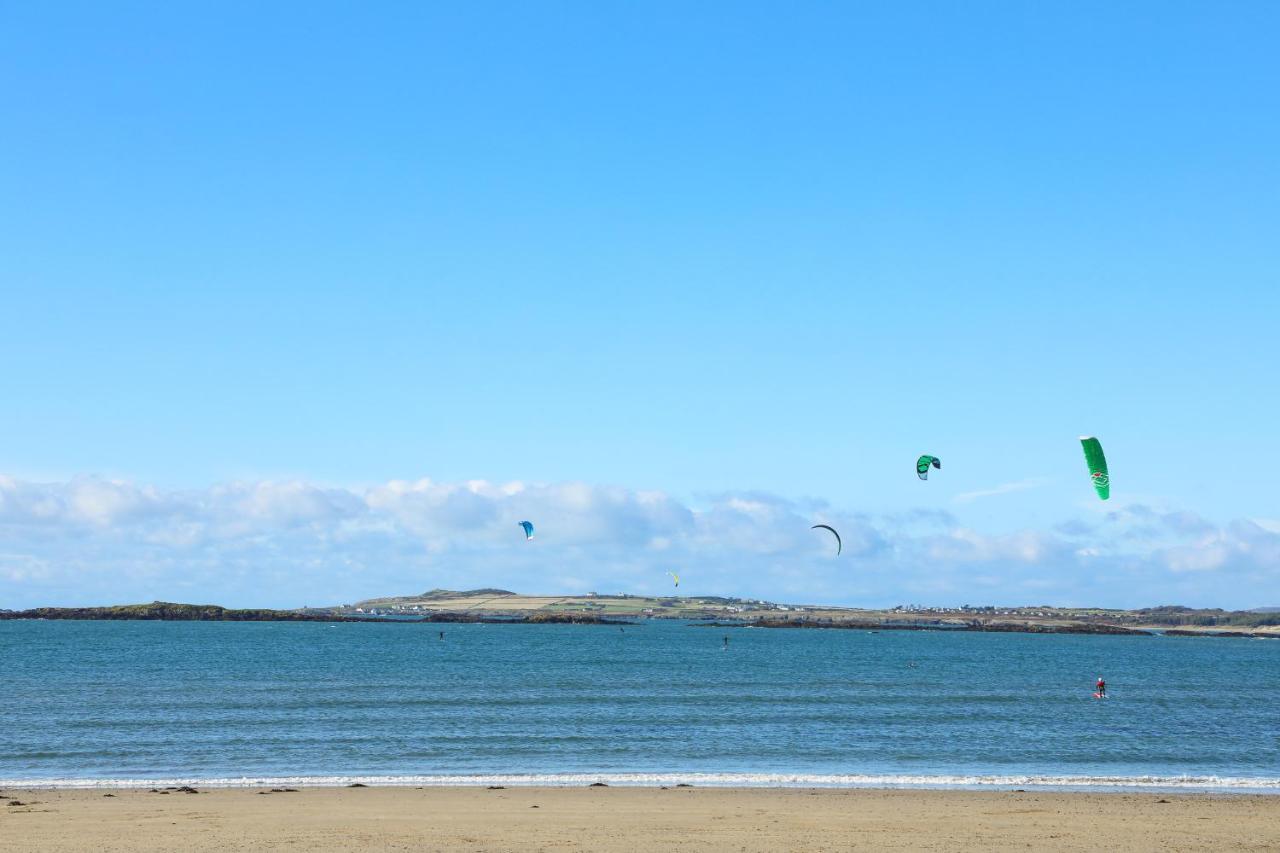Caban Cariad Holyhead Eksteriør bilde
